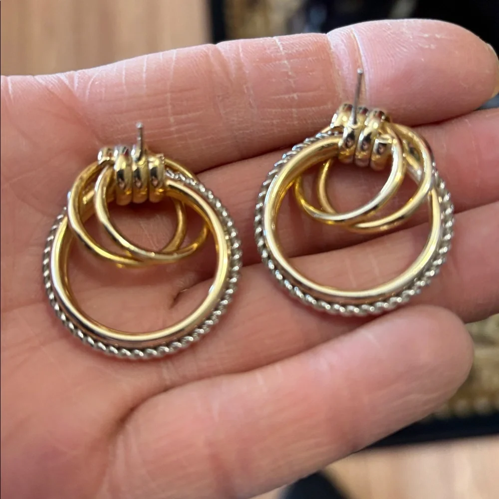 TWO-TONE TEXTURED DOUBLE LOOPED POST 1.5" EARRINGS - Picture 5 of 9